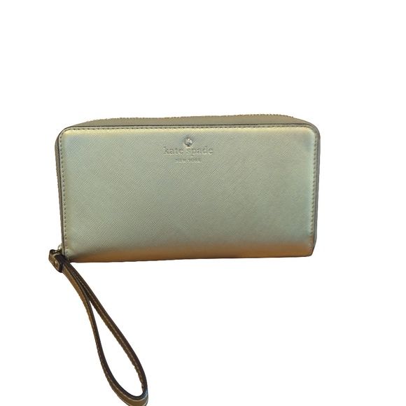 kate spade Handbags - Kate Spade Wristlet Gold Wallet
